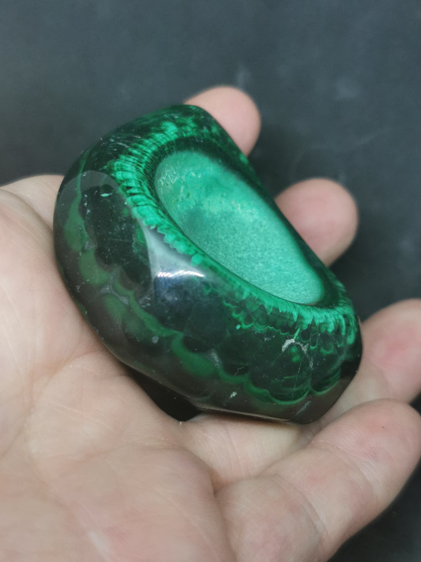 Malachite semi brute special massage
