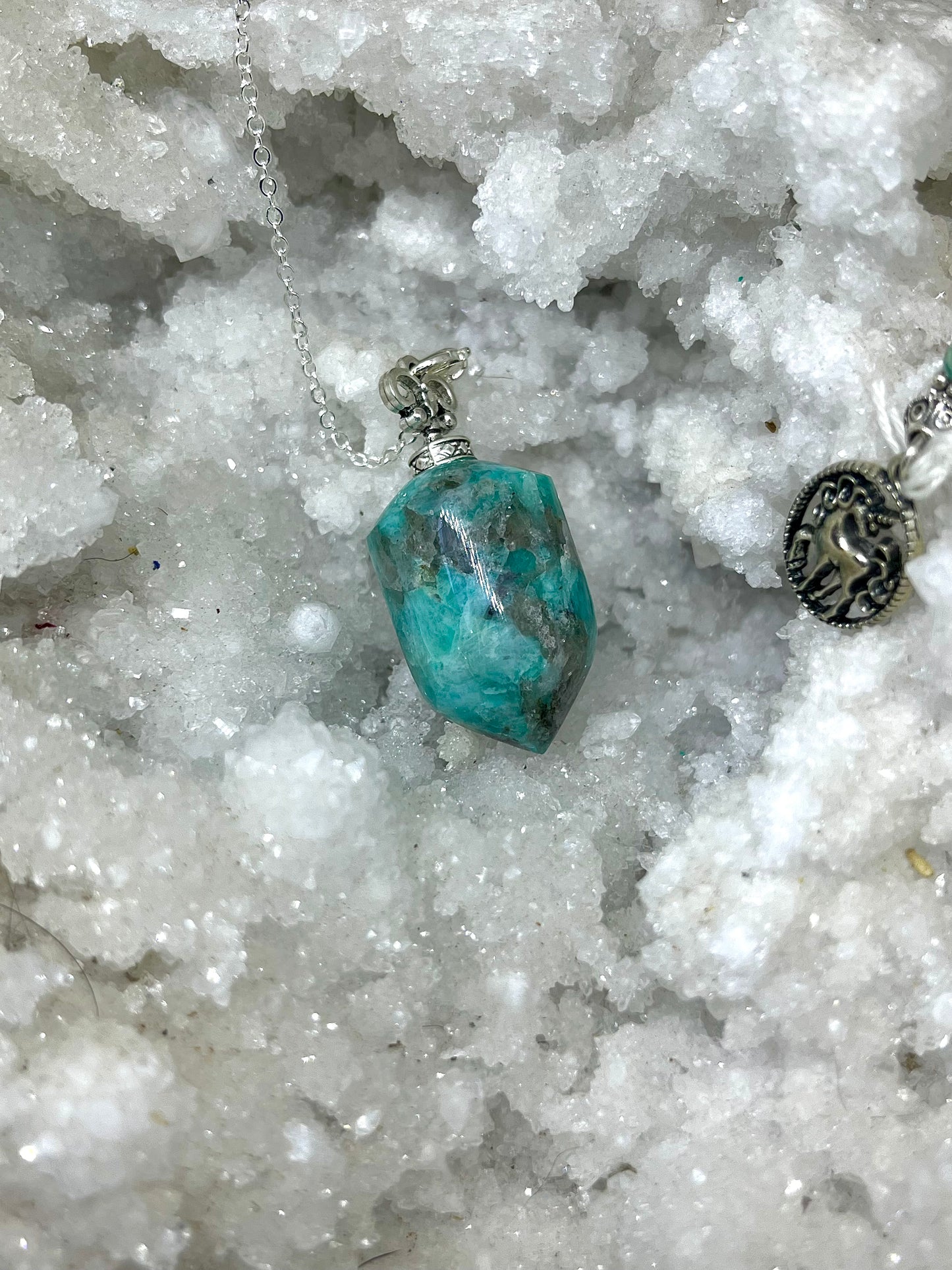 Amazonite bleue