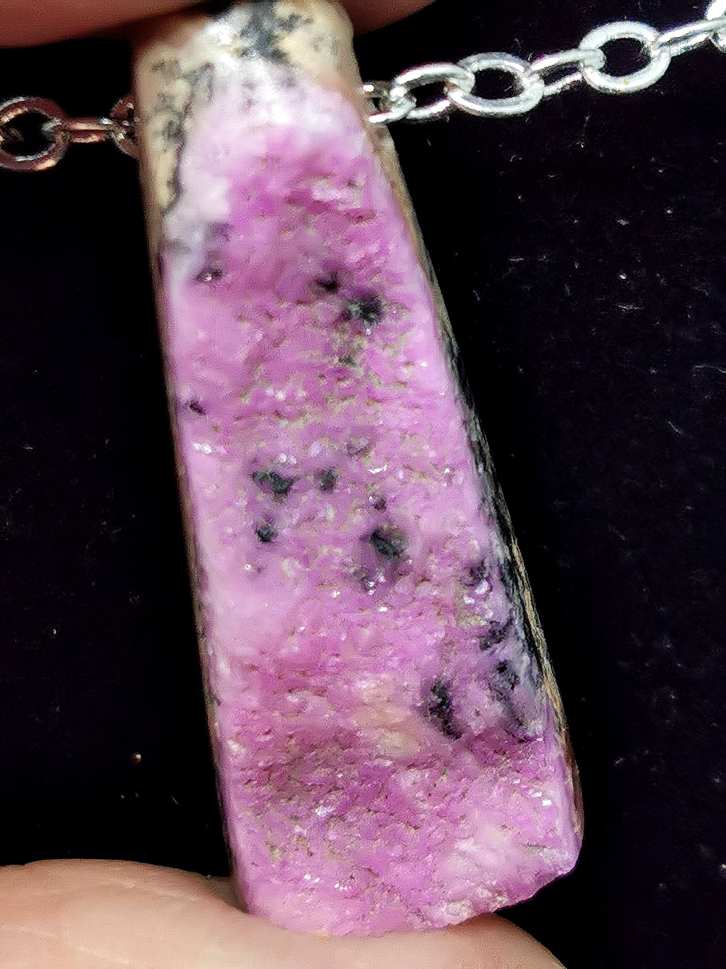 Cobaltocalcite du Congo en pendentif