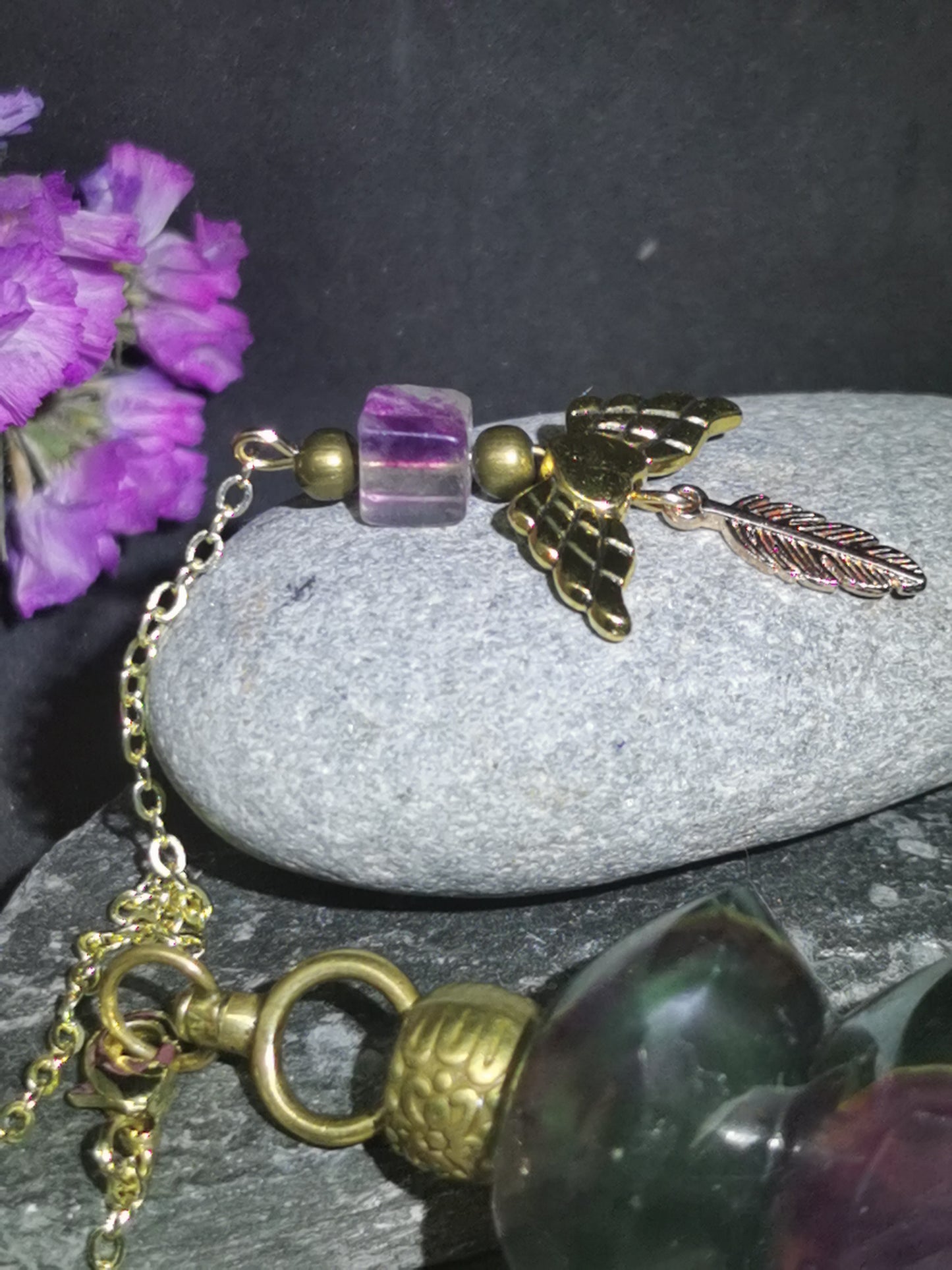 Fluorite arc-en-ciel - pendule de soin