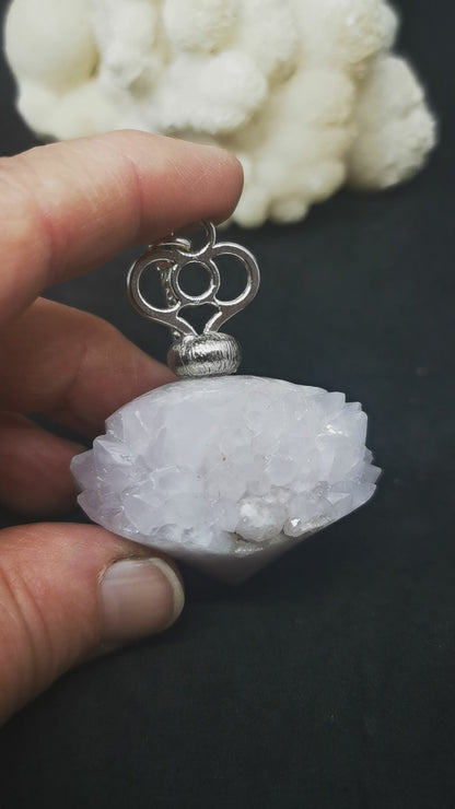 Quartz rosé cristalisé "le lotus"