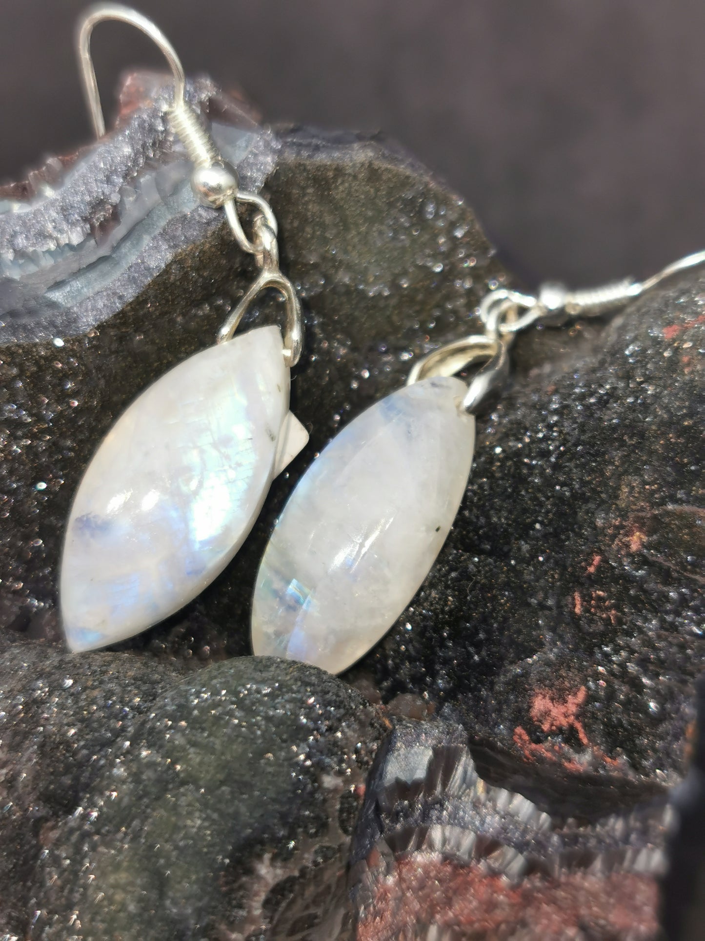 Boucle d'oreille en pierre de lune