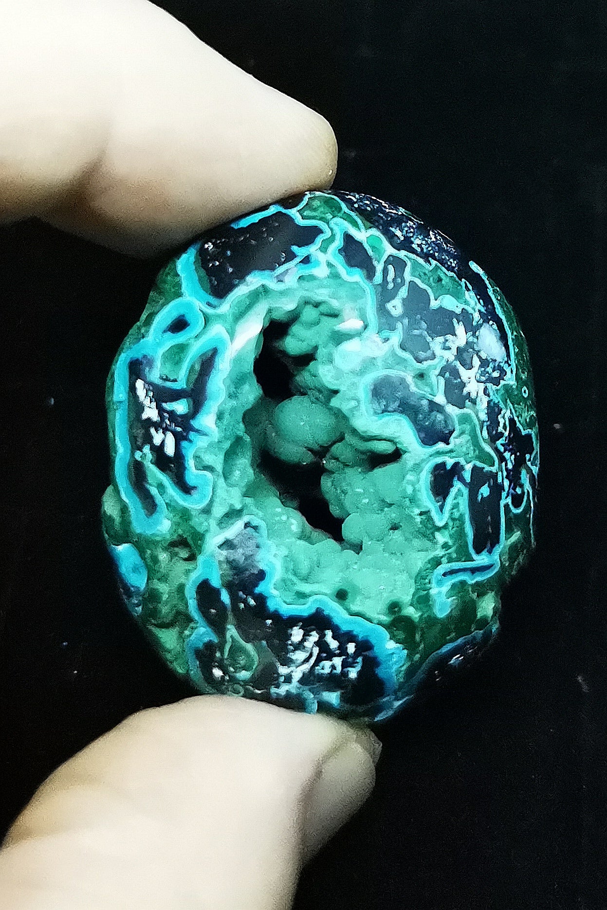 Cabochon malachite