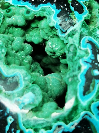 Cabochon malachite