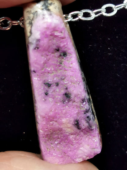 Cobaltocalcite du Congo en pendentif