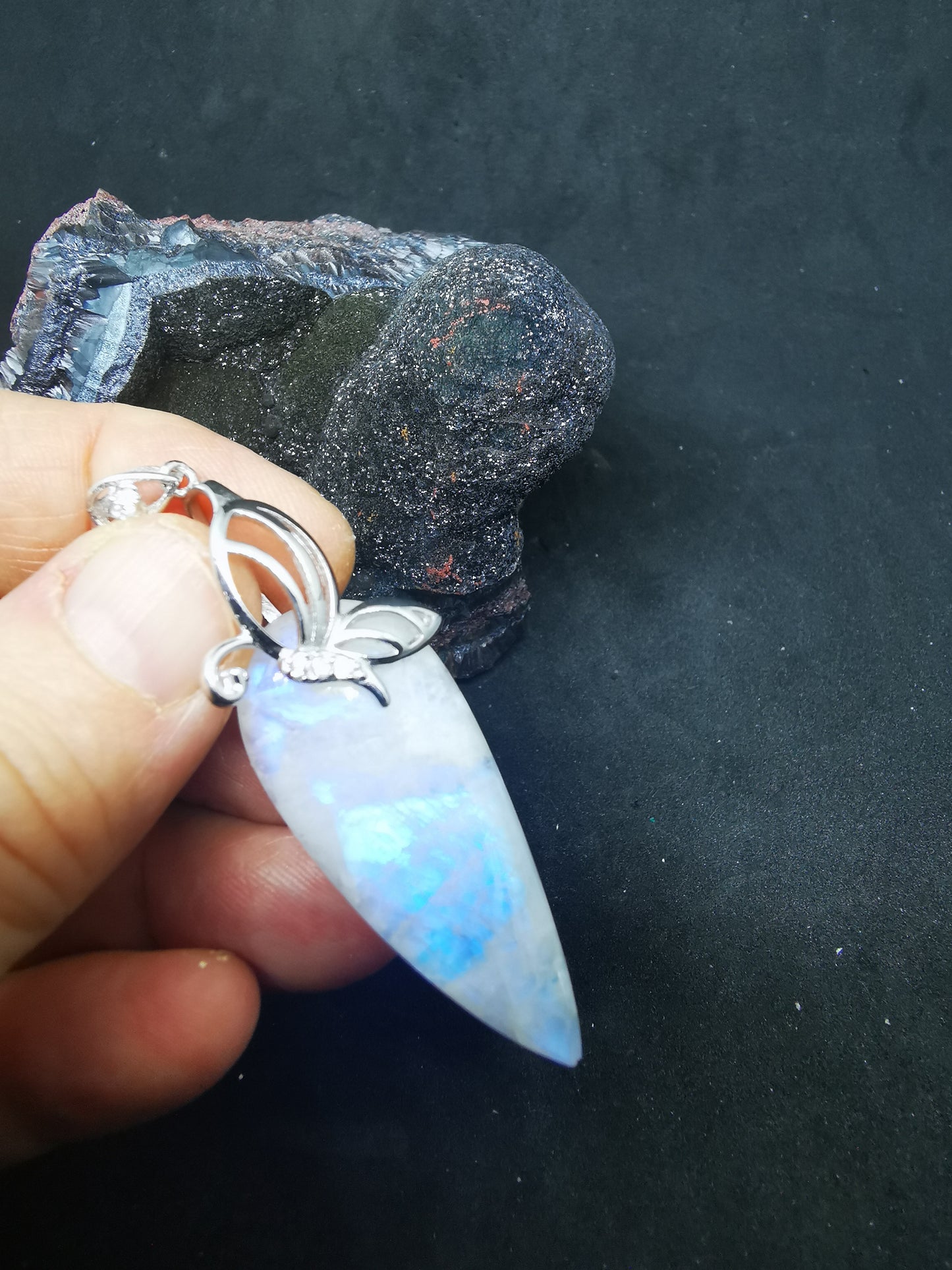 Pendentif pierre de lune