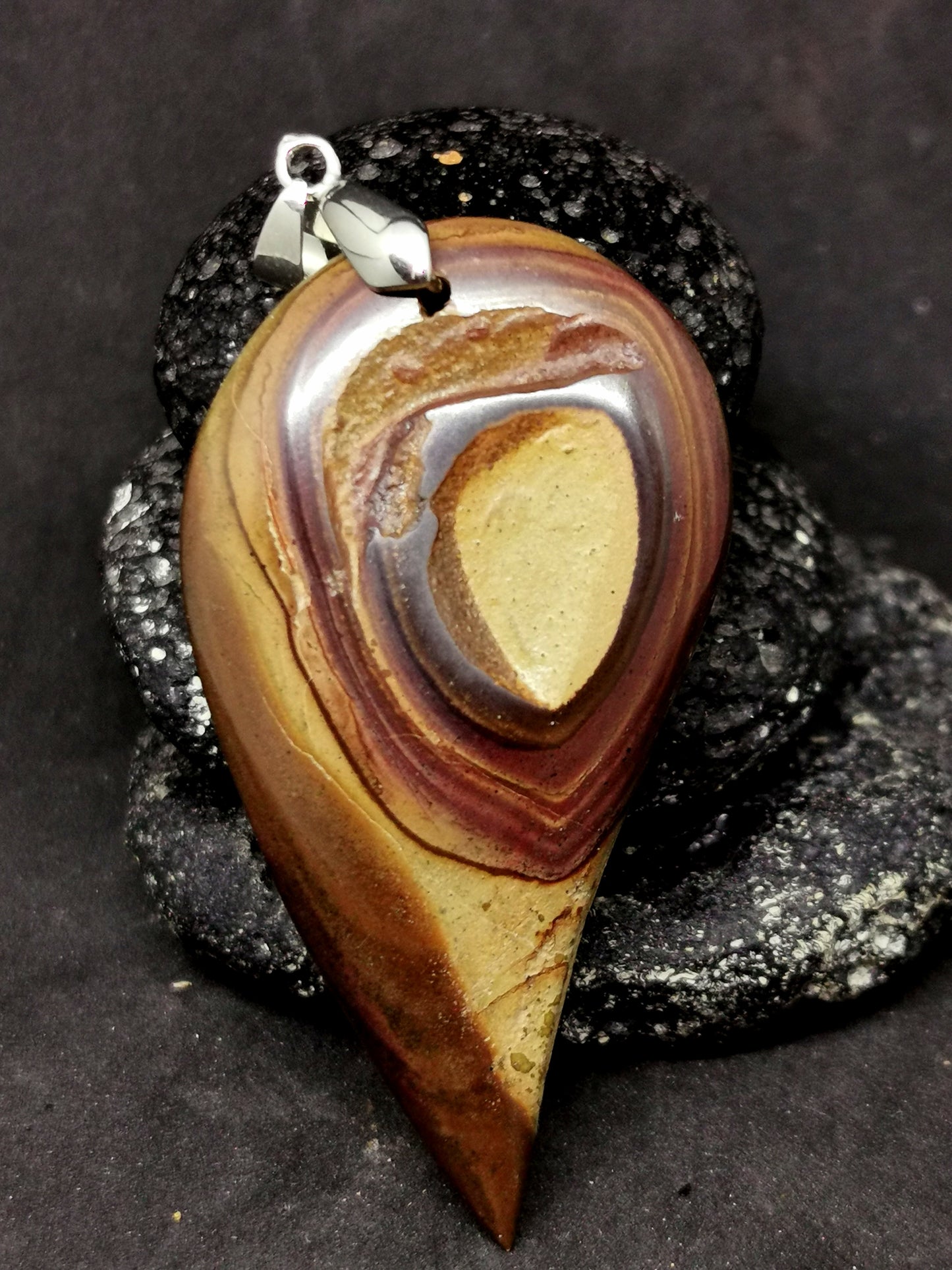 L'écriture du désert pendentif /tsesite