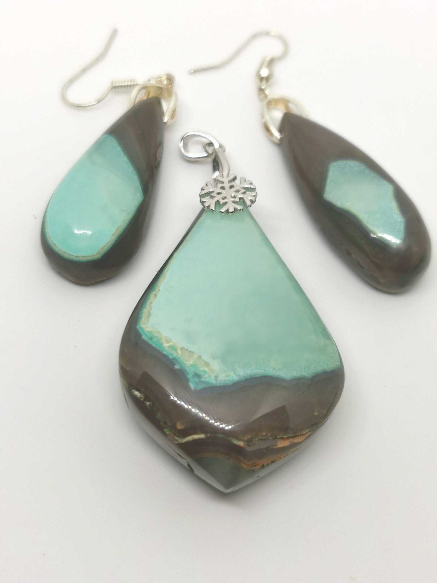 Smithsonite parure pendentif et boucle d'oreille.